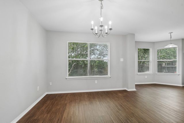 610 Lavaca LOOP, Elgin, TX 78621