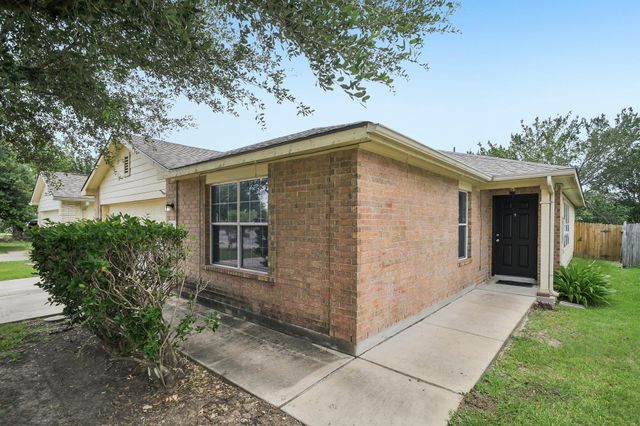 610 Lavaca LOOP, Elgin, TX 78621
