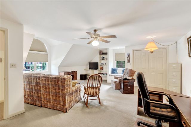 1885 HERMAN DR, York, PA 17408