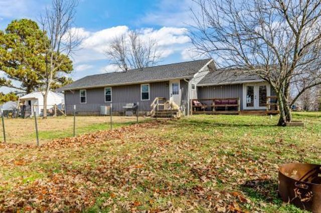 1514 State Hwy Ff, Ava, MO 65608