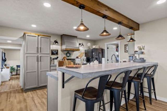 1514 State Hwy Ff, Ava, MO 65608