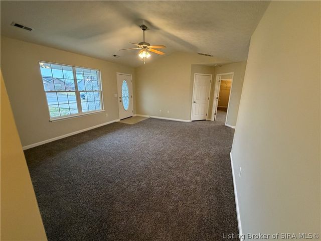 12121 Pinta Place, Sellersburg, IN 47172