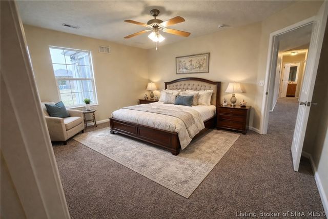 12121 Pinta Place, Sellersburg, IN 47172