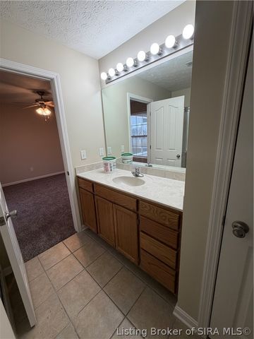 12121 Pinta Place, Sellersburg, IN 47172