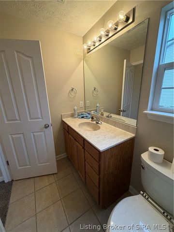 12121 Pinta Place, Sellersburg, IN 47172