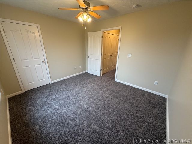 12121 Pinta Place, Sellersburg, IN 47172