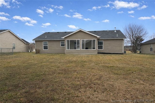 12121 Pinta Place, Sellersburg, IN 47172
