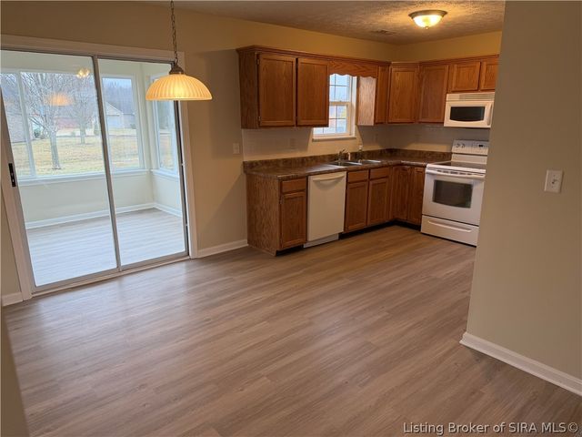 12121 Pinta Place, Sellersburg, IN 47172