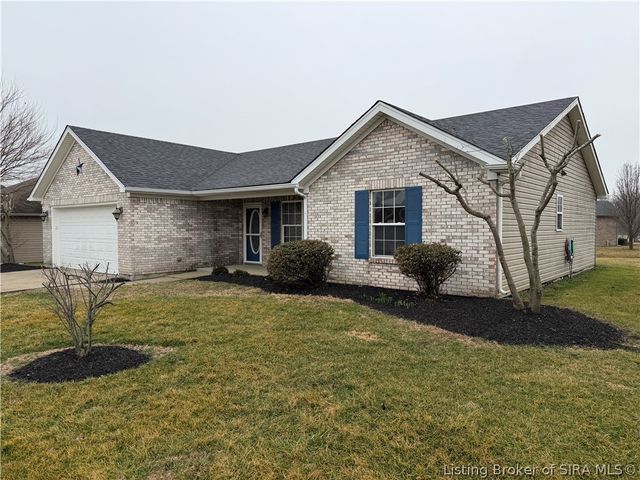 12121 Pinta Place, Sellersburg, IN 47172