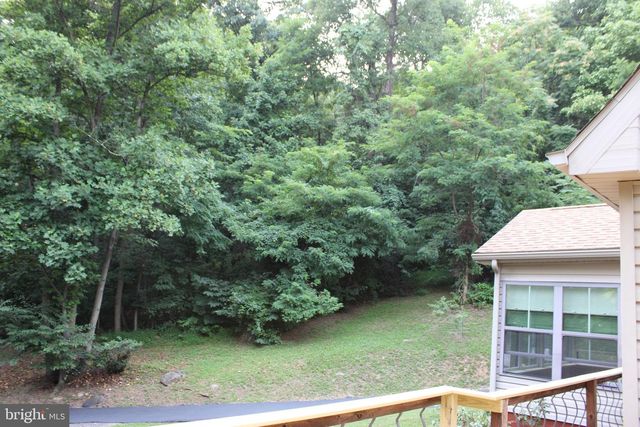 957 BUTLERS CHAPEL RD, Martinsburg, WV 25403