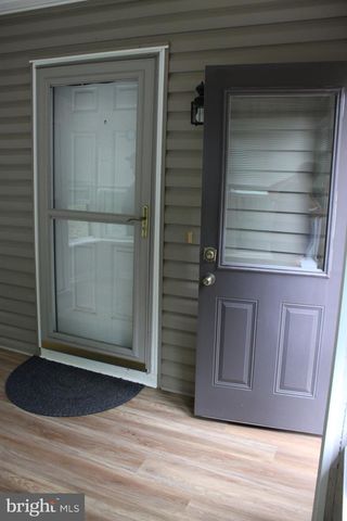 957 BUTLERS CHAPEL RD, Martinsburg, WV 25403