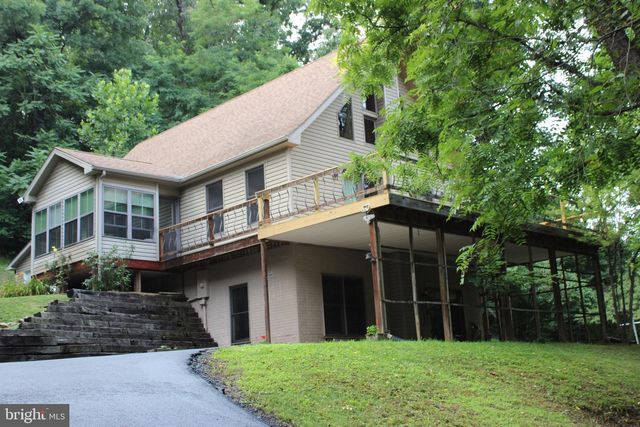957 BUTLERS CHAPEL RD, Martinsburg, WV 25403