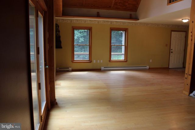 957 BUTLERS CHAPEL RD, Martinsburg, WV 25403