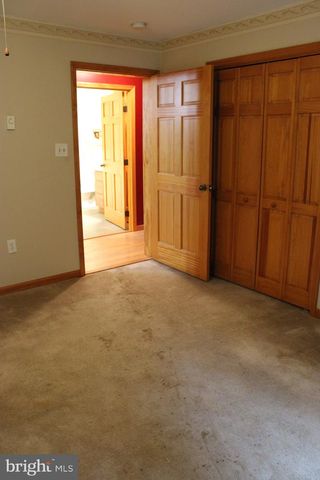 957 BUTLERS CHAPEL RD, Martinsburg, WV 25403