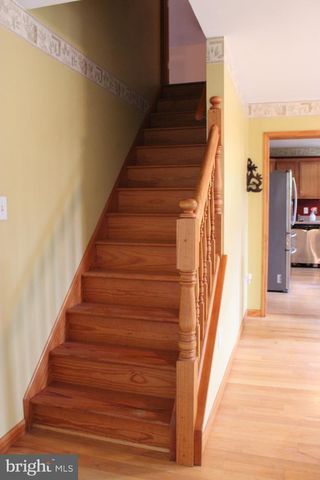 957 BUTLERS CHAPEL RD, Martinsburg, WV 25403
