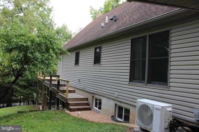 957 BUTLERS CHAPEL RD, Martinsburg, WV 25403