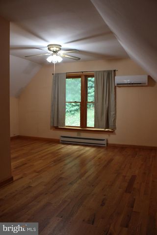 957 BUTLERS CHAPEL RD, Martinsburg, WV 25403