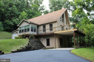 957 BUTLERS CHAPEL RD, Martinsburg, WV 25403
