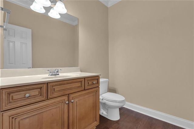 102 Plantation Ct, Lagrange, GA 30240