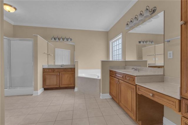 102 Plantation Ct, Lagrange, GA 30240