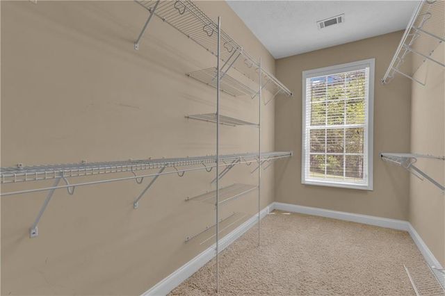102 Plantation Ct, Lagrange, GA 30240