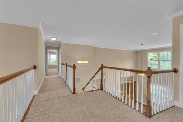 102 Plantation Ct, Lagrange, GA 30240