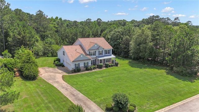 102 Plantation Ct, Lagrange, GA 30240