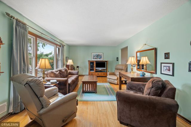 2245 Maple Lane E, Maplewood, MN 55109