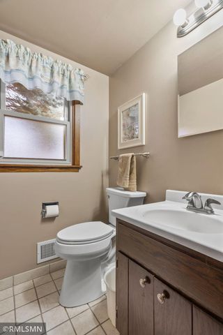 2245 Maple Lane E, Maplewood, MN 55109