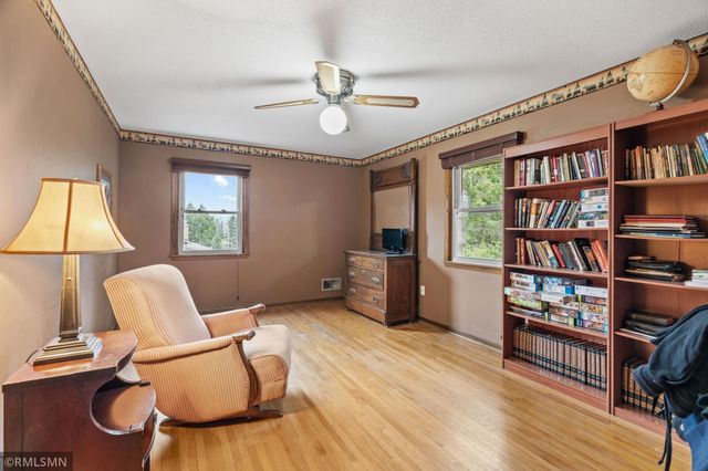 2245 Maple Lane E, Maplewood, MN 55109