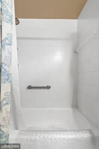 2245 Maple Lane E, Maplewood, MN 55109