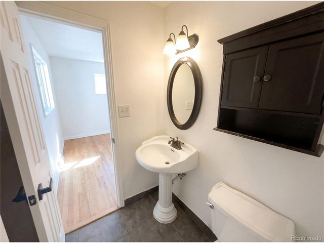 3395 W Saratoga Ave, Englewood, CO 80110