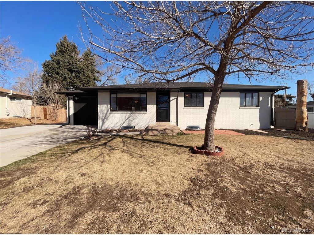3395 W Saratoga Ave, Englewood, CO 80110