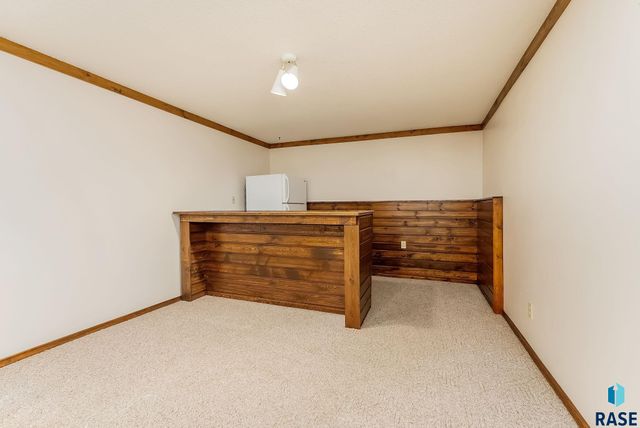 5813 W Pebble Creek Rd Road, Sioux Falls, SD 57106