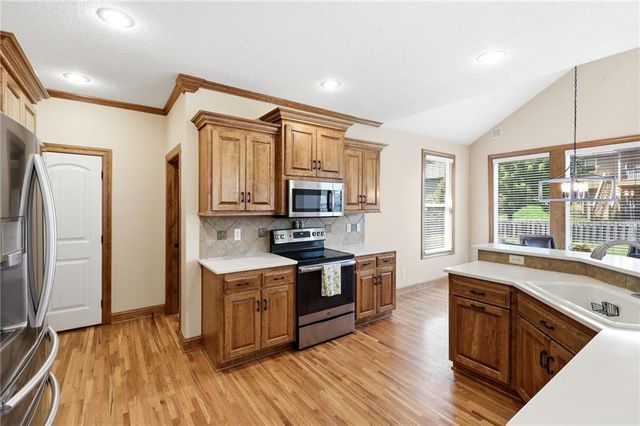 2210 NE 109th Terrace, Kansas City, MO 64155