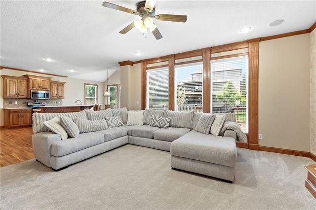 2210 NE 109th Terrace, Kansas City, MO 64155