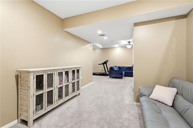 2210 NE 109th Terrace, Kansas City, MO 64155