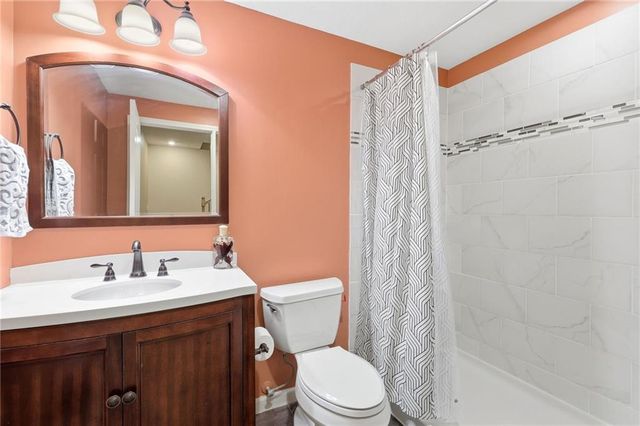 2210 NE 109th Terrace, Kansas City, MO 64155