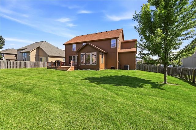 2210 NE 109th Terrace, Kansas City, MO 64155