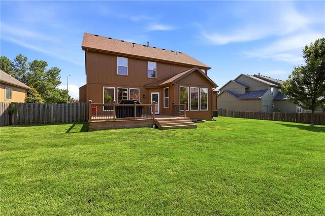 2210 NE 109th Terrace, Kansas City, MO 64155