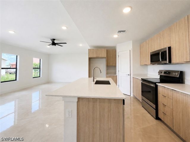 4115 9th ST SW, Lehigh Acres, FL 33976