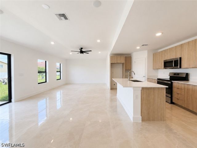 4115 9th ST SW, Lehigh Acres, FL 33976