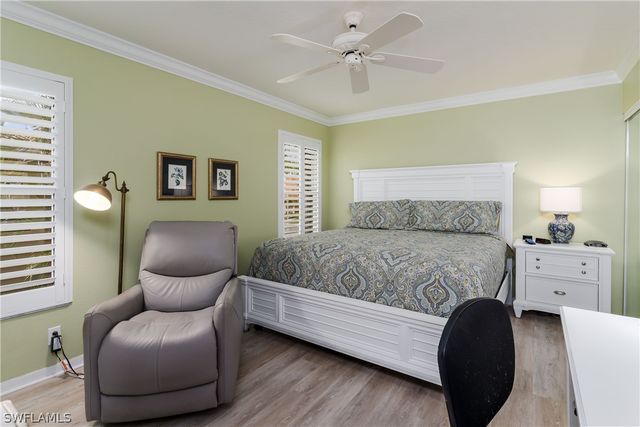 2650 Creek LN 202, Naples, FL 34119