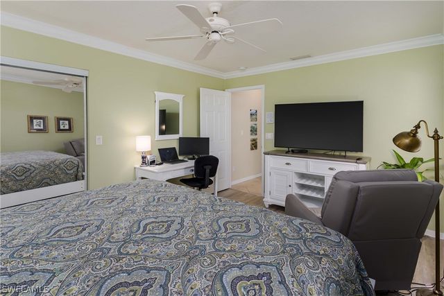 2650 Creek LN 202, Naples, FL 34119