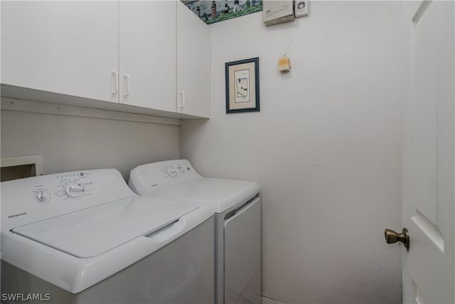 2650 Creek LN 202, Naples, FL 34119