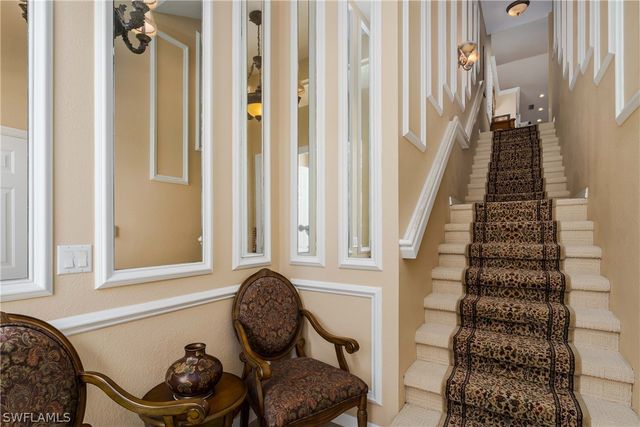 2650 Creek LN 202, Naples, FL 34119