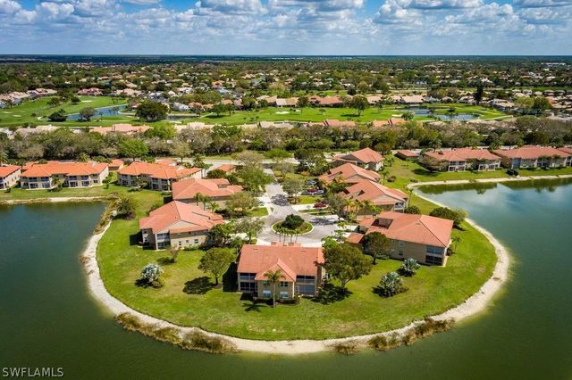 2650 Creek LN 202, Naples, FL 34119