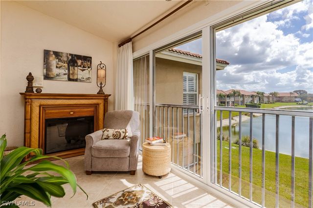 2650 Creek LN 202, Naples, FL 34119