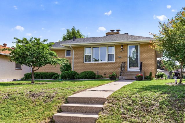 4324 Queen Avenue N, Minneapolis, MN 55412