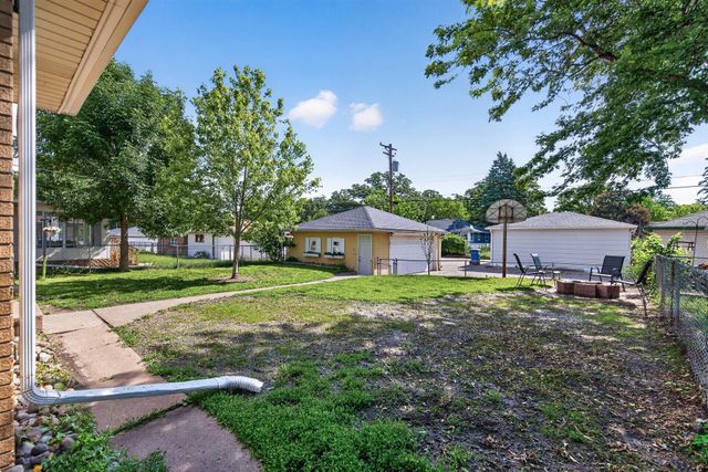 4324 Queen Avenue N, Minneapolis, MN 55412